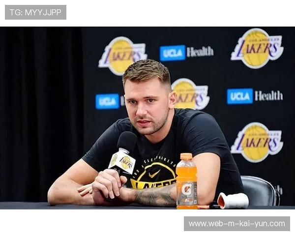 里夫斯扛起湖人进攻重任 东契奇伤退后表现持续高光